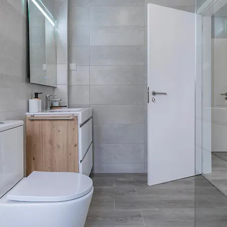 Belem Charming 2bdr House By Lovelystay Lisbon