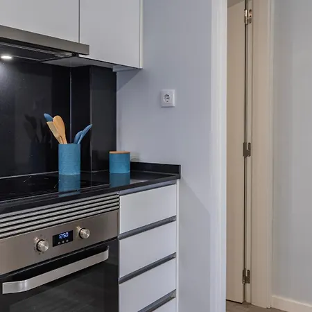 Belem Charming 2bdr House By Lovelystay *